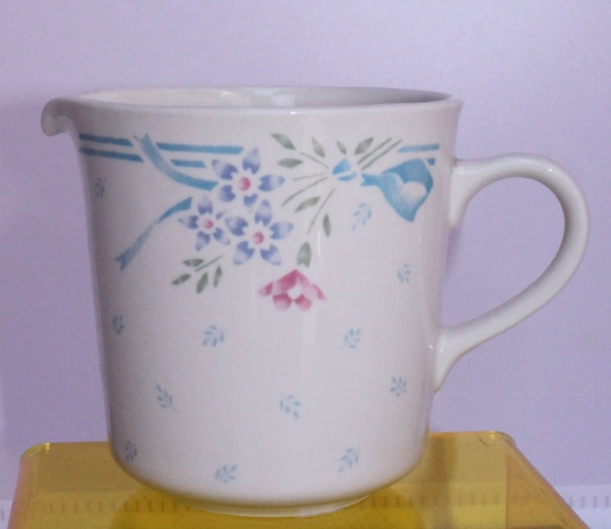 Ceramic Creamer Cup