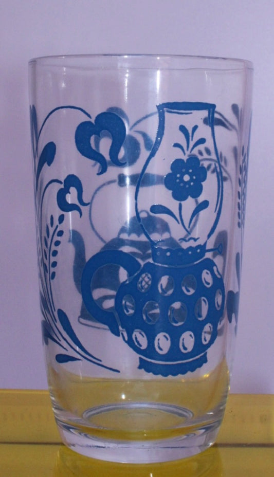 Swanky Swigs Cup