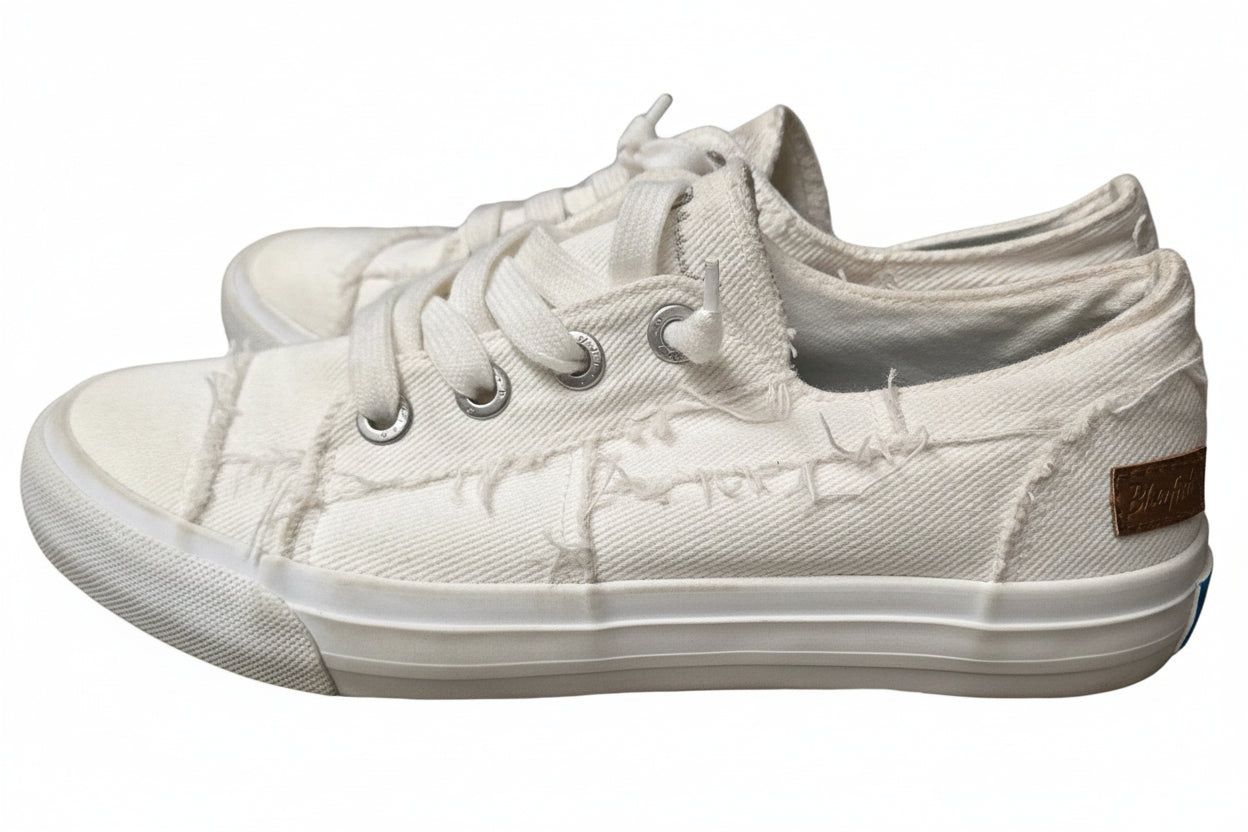 White Canvas Tennies